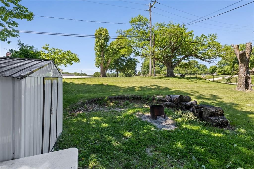 914 N Arrowhead Drive — photo 30