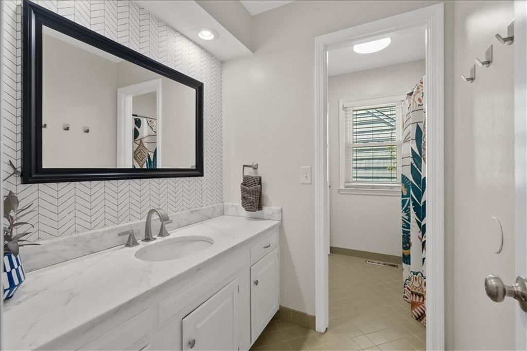 8812 W 106th Street — photo 21