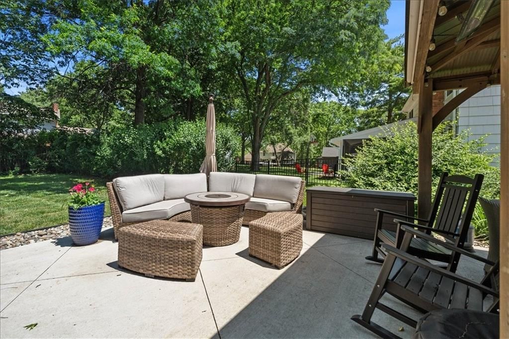 8812 W 106th Street — photo 29