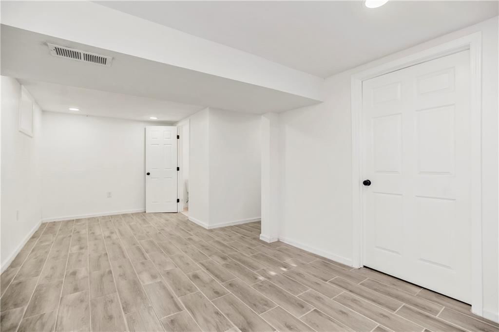 9306 E 81st Street — photo 24