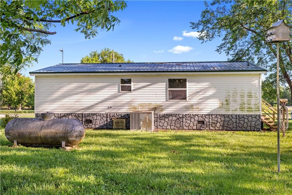 213 W Marvin Avenue — photo 4