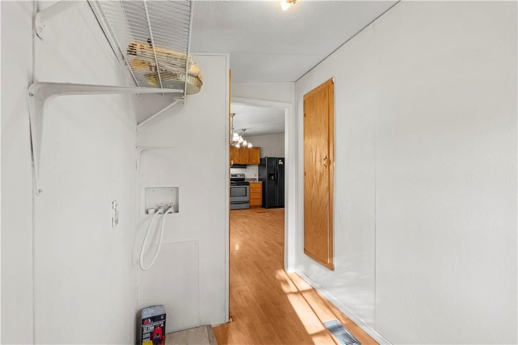 213 W Marvin Avenue — photo 22