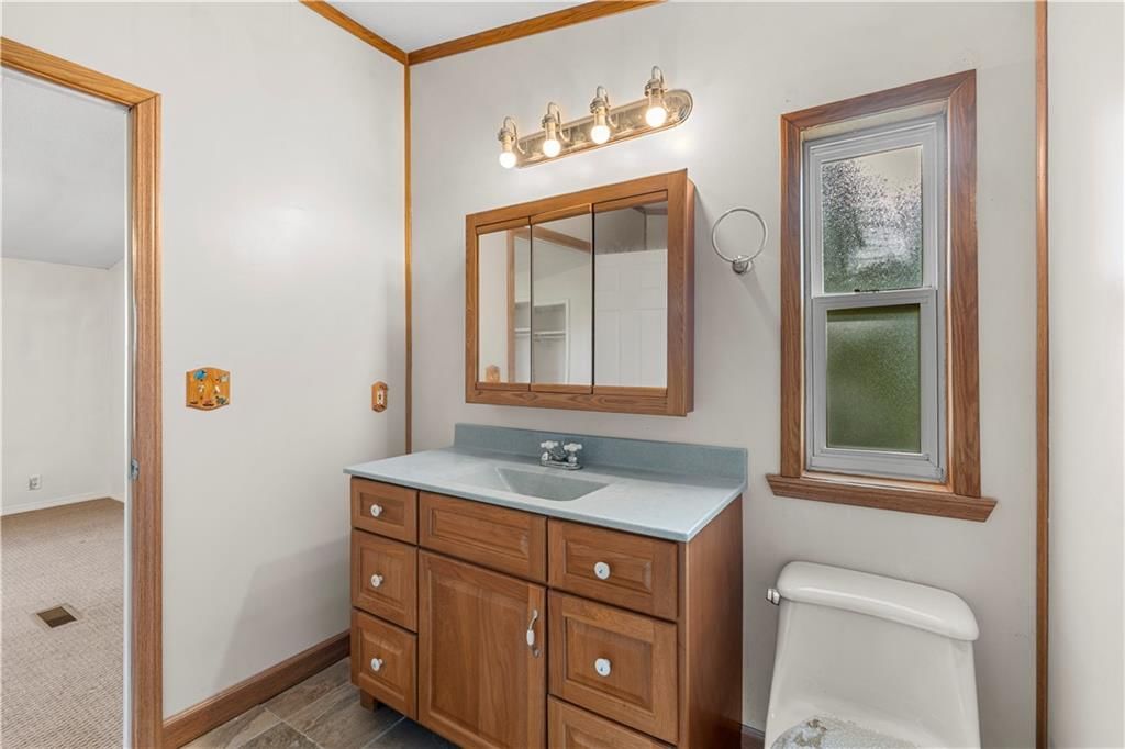 213 W Marvin Avenue — photo 27