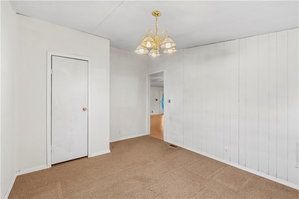 213 W Marvin Avenue — photo 30