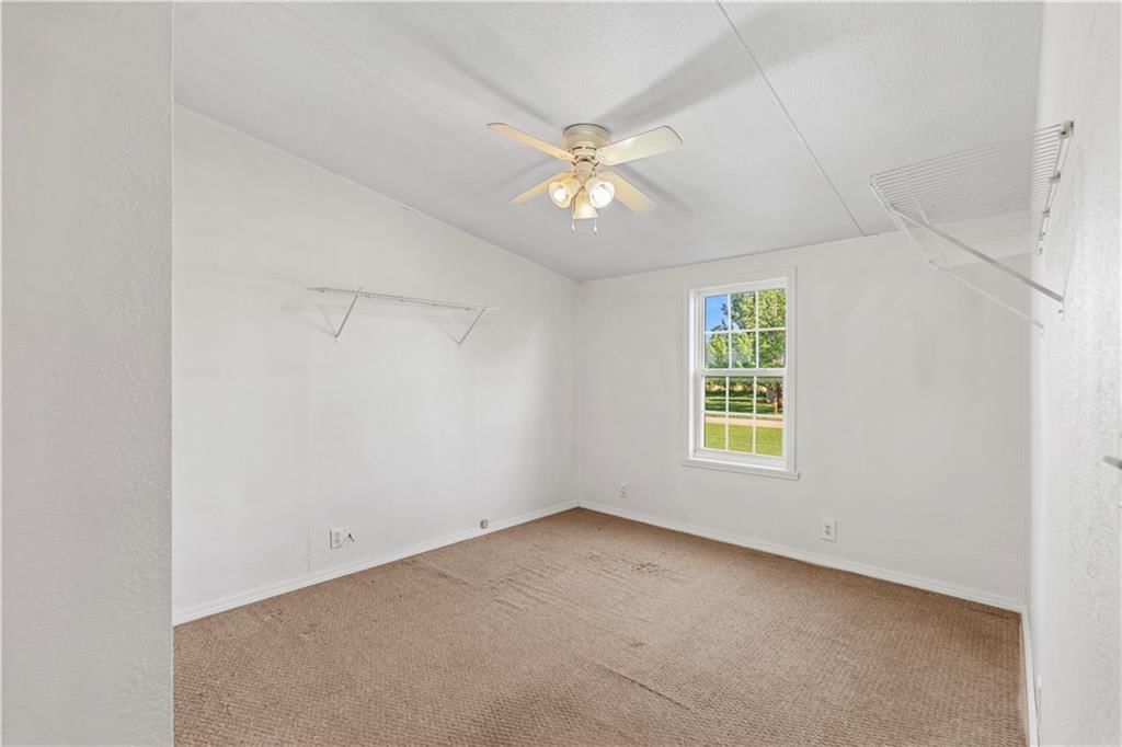 213 W Marvin Avenue — photo 31