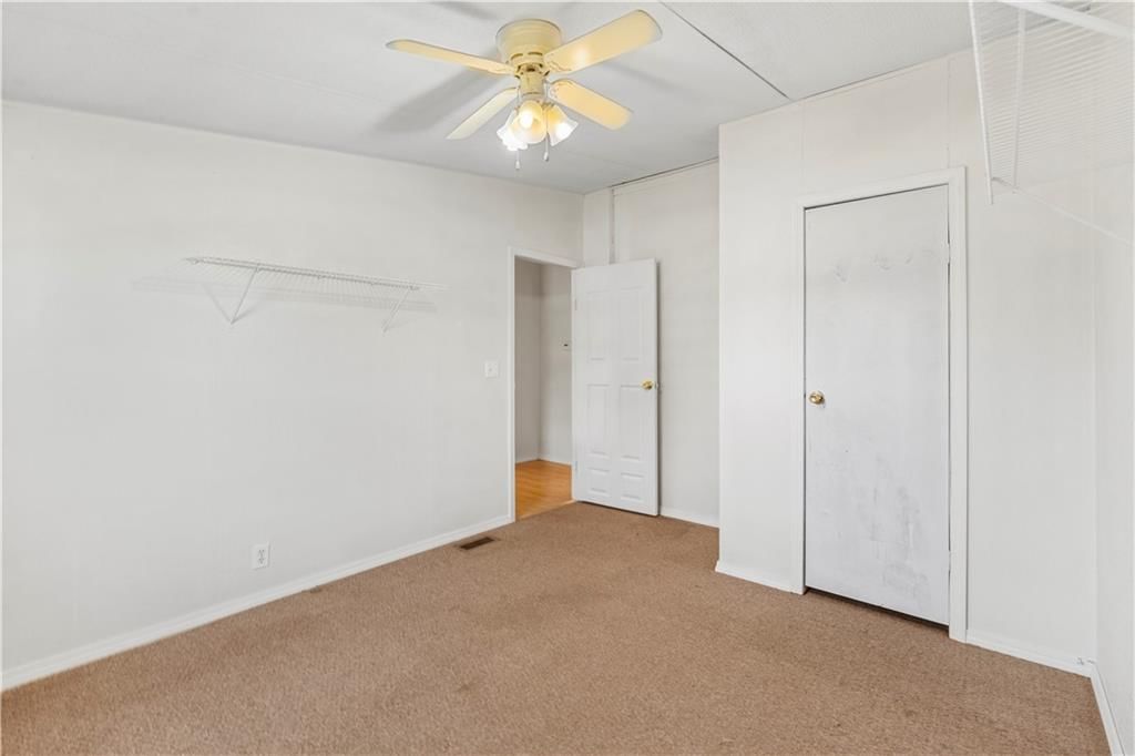 213 W Marvin Avenue — photo 32