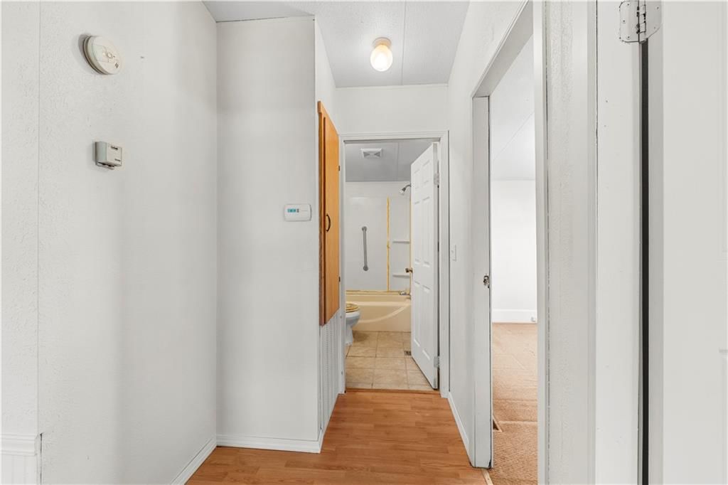 213 W Marvin Avenue — photo 34