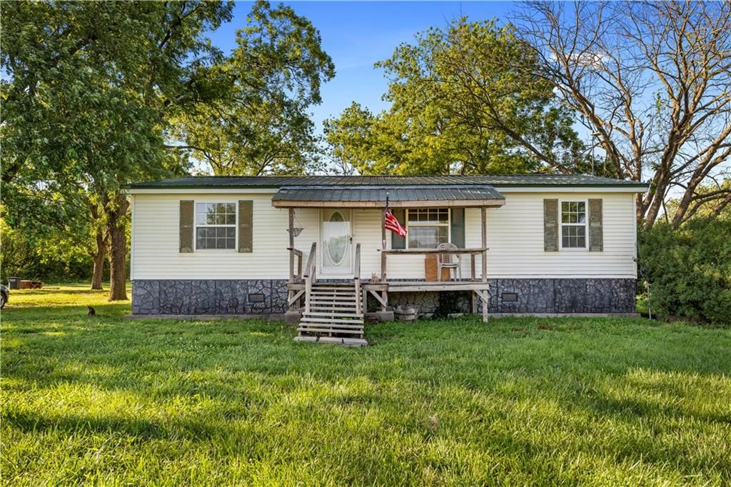 213 W Marvin Avenue — photo 39