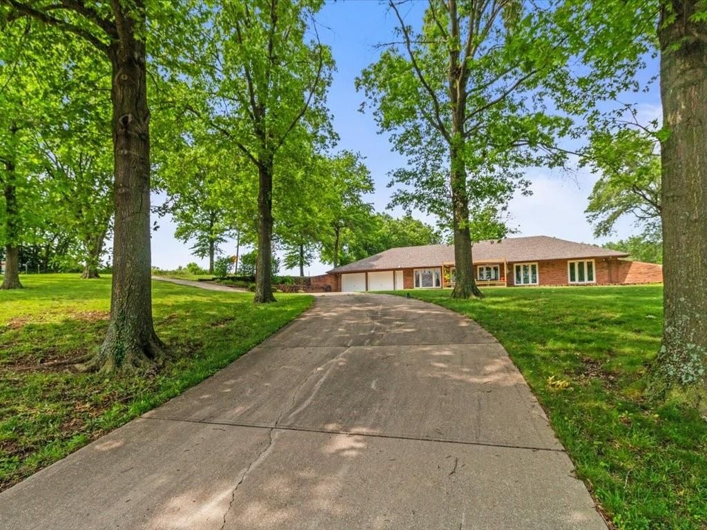 33604 E Corn Spur Road — photo 3