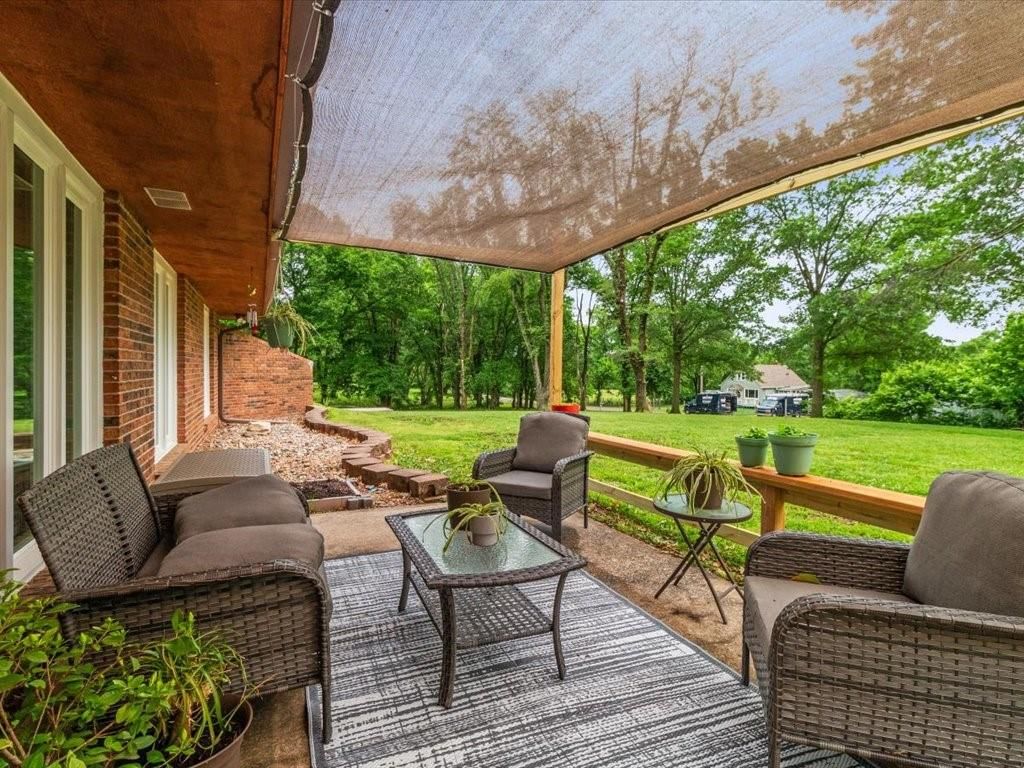 33604 E Corn Spur Road — photo 5