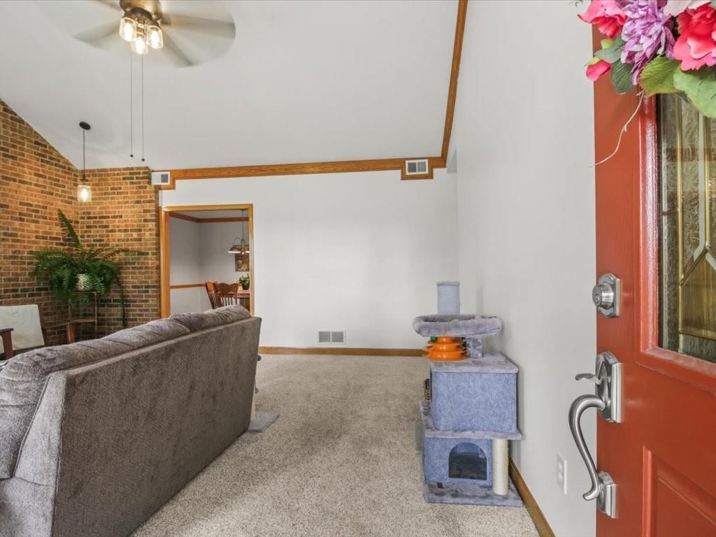 33604 E Corn Spur Road — photo 6