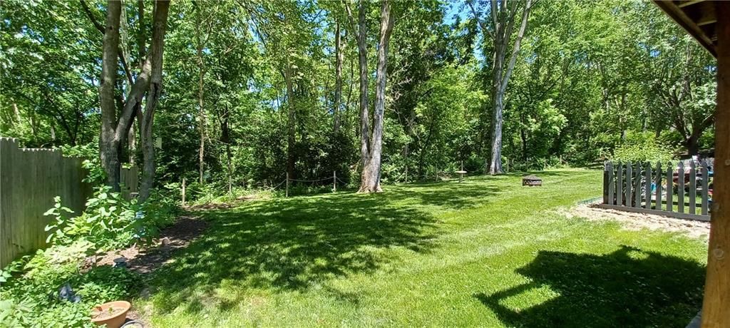 8424 N Park Court — photo 2