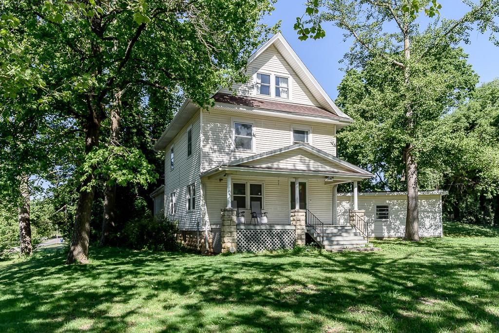 820 Union Street, Oskaloosa, KS