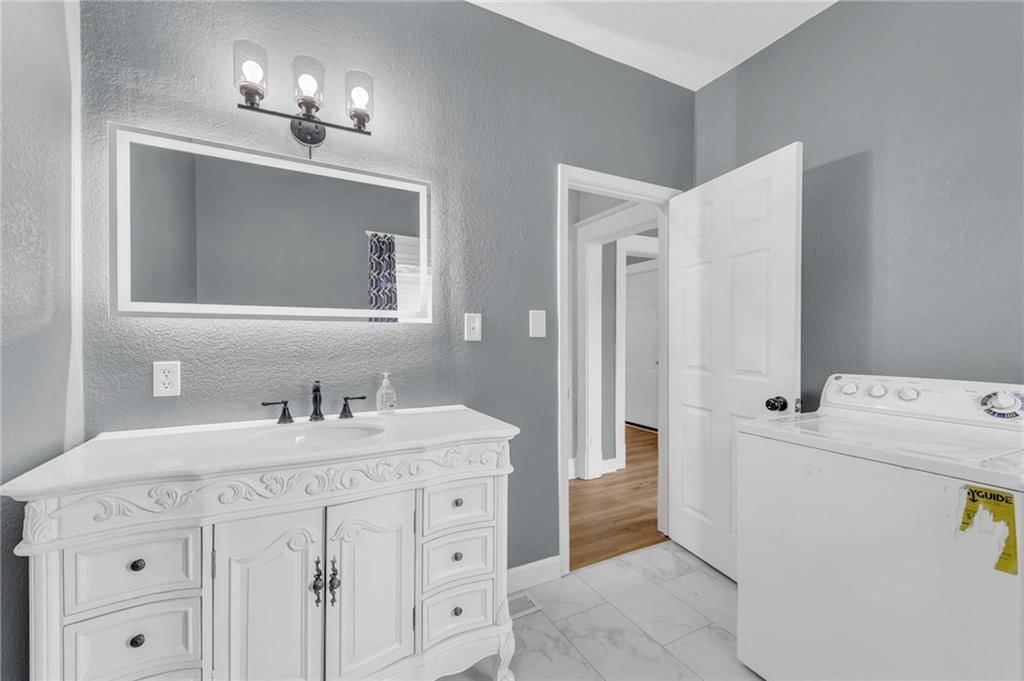 1505 W 39TH Avenue — photo 11