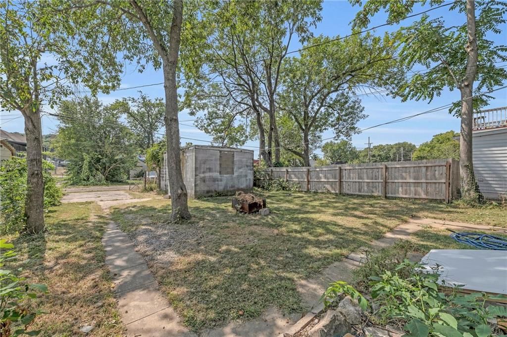 1505 W 39TH Avenue — photo 24