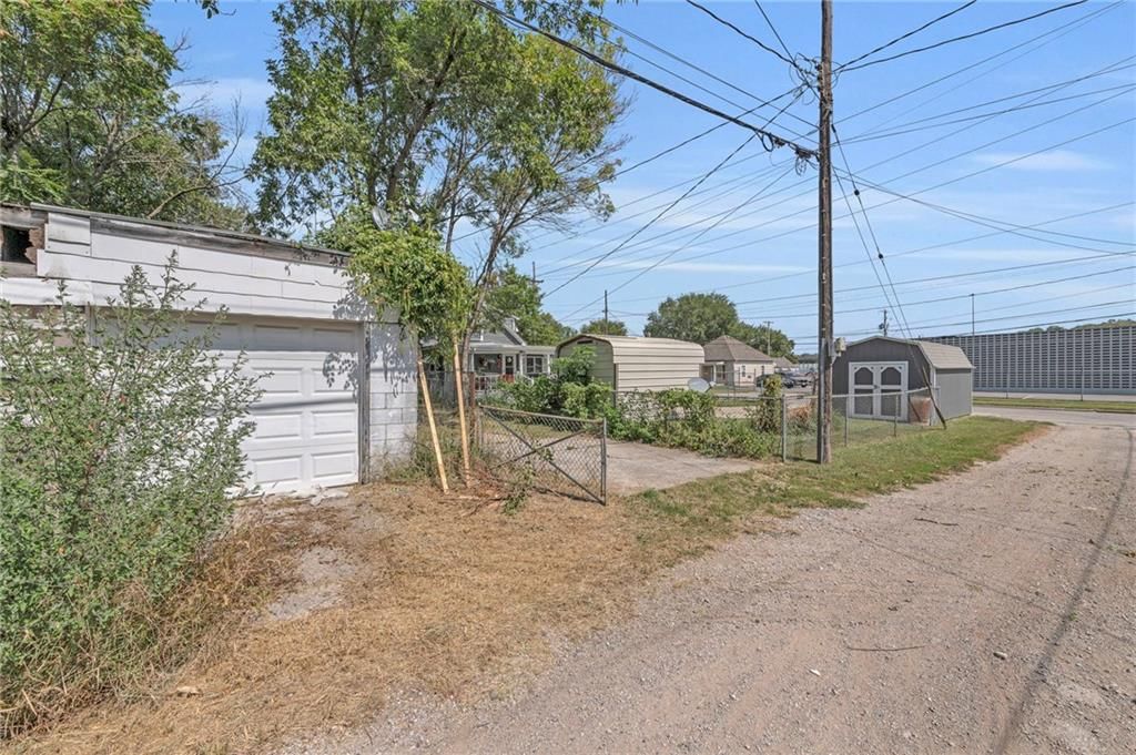 1505 W 39TH Avenue — photo 25