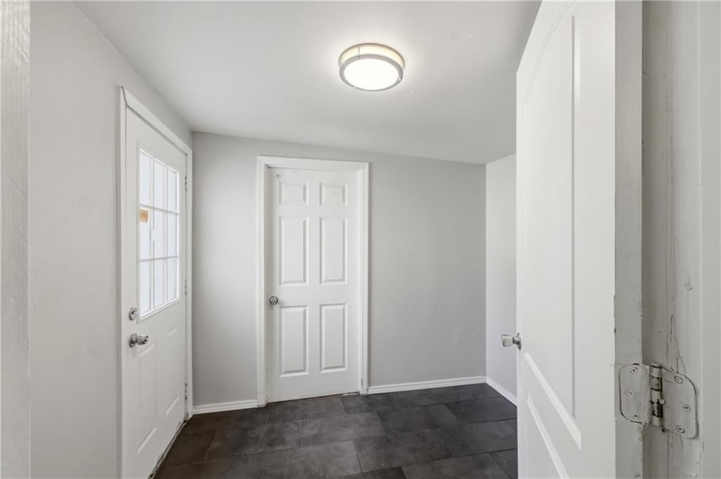 604 NE Douglas Street — photo 15