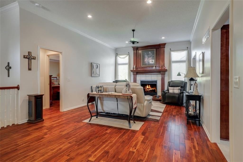 3228 S Cardinal Court — photo 5