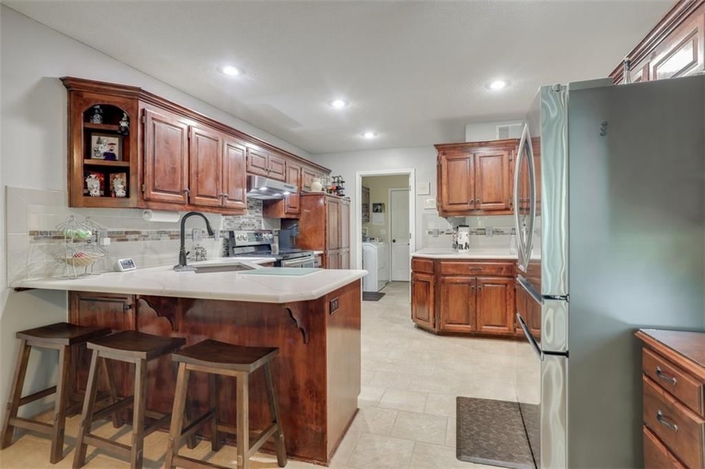 3228 S Cardinal Court — photo 8