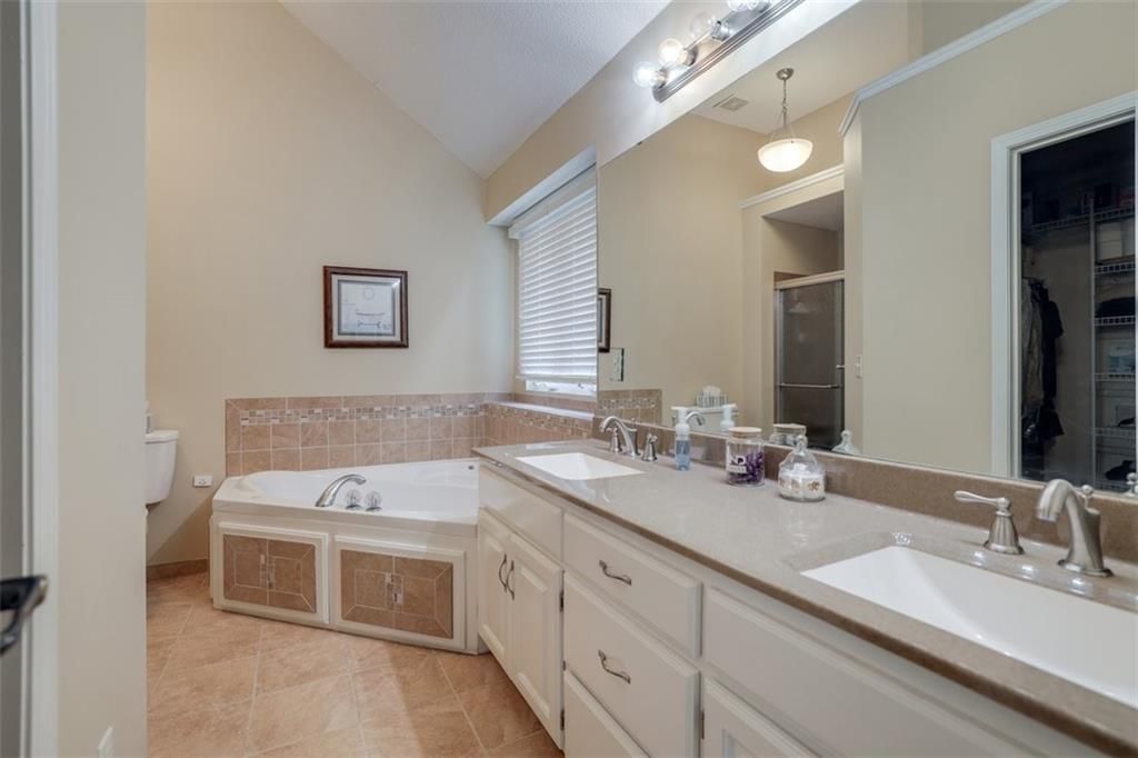 3228 S Cardinal Court — photo 16