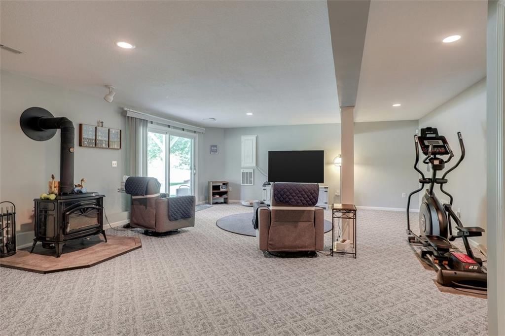 3228 S Cardinal Court — photo 20