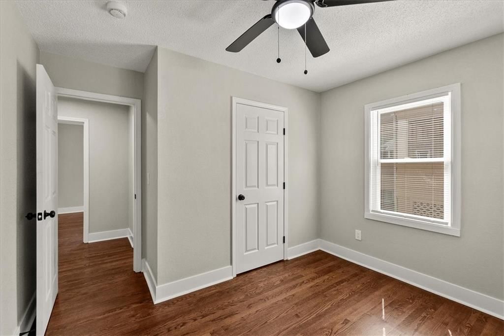 4211 E 67th Terrace — photo 14