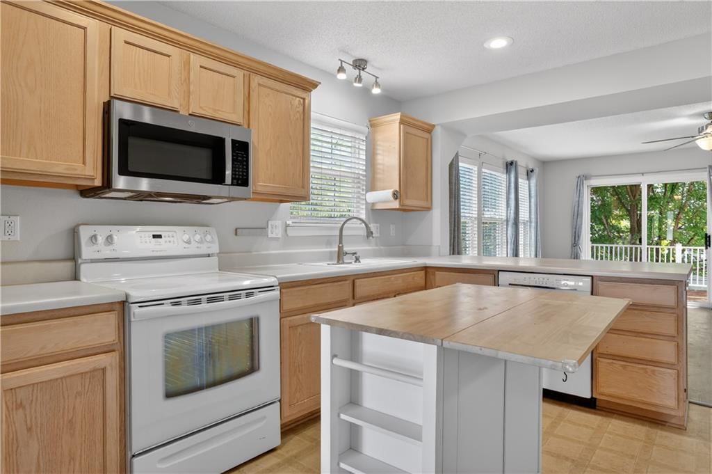 8665 NE 97th Terrace — photo 3