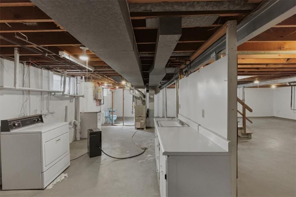 8107 Walnut Street — photo 32