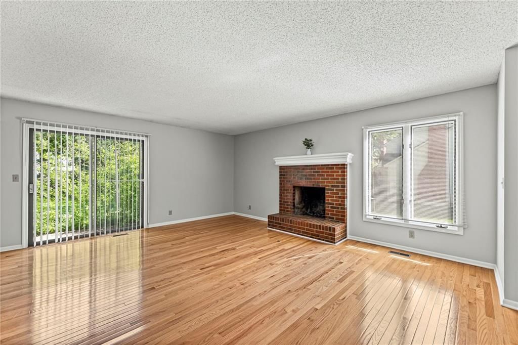 10810 W 116th Street — photo 4