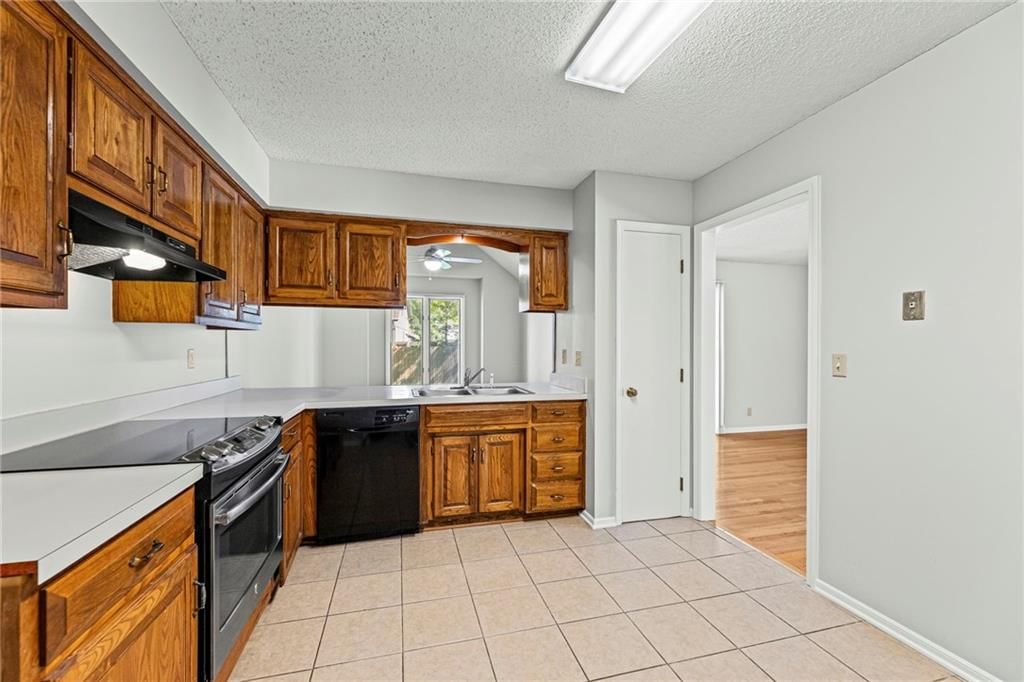 10810 W 116th Street — photo 11