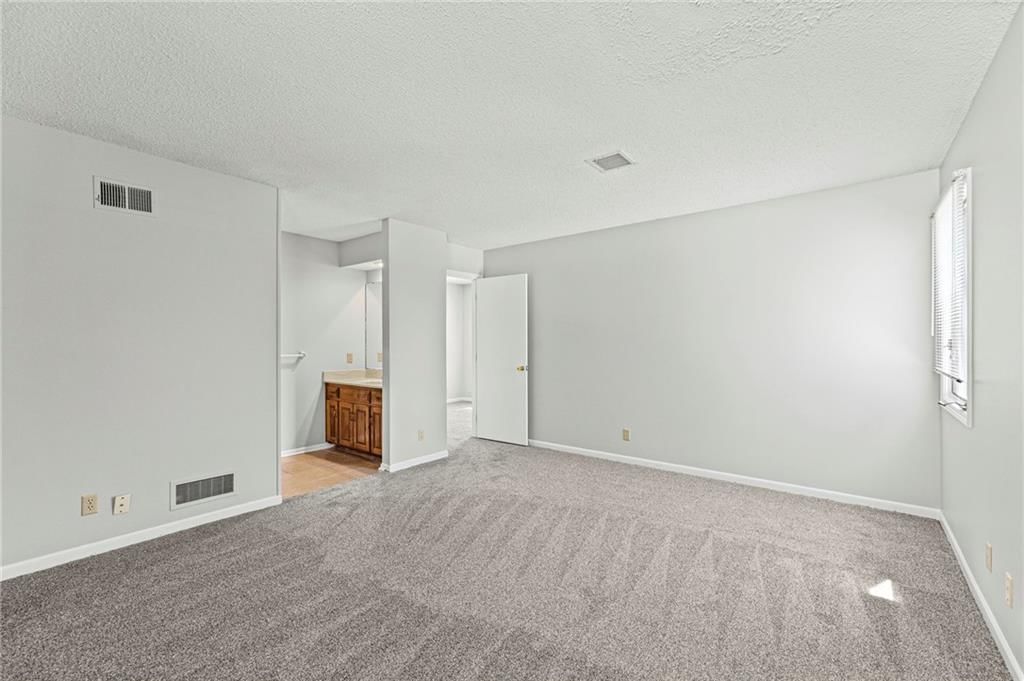 10810 W 116th Street — photo 15