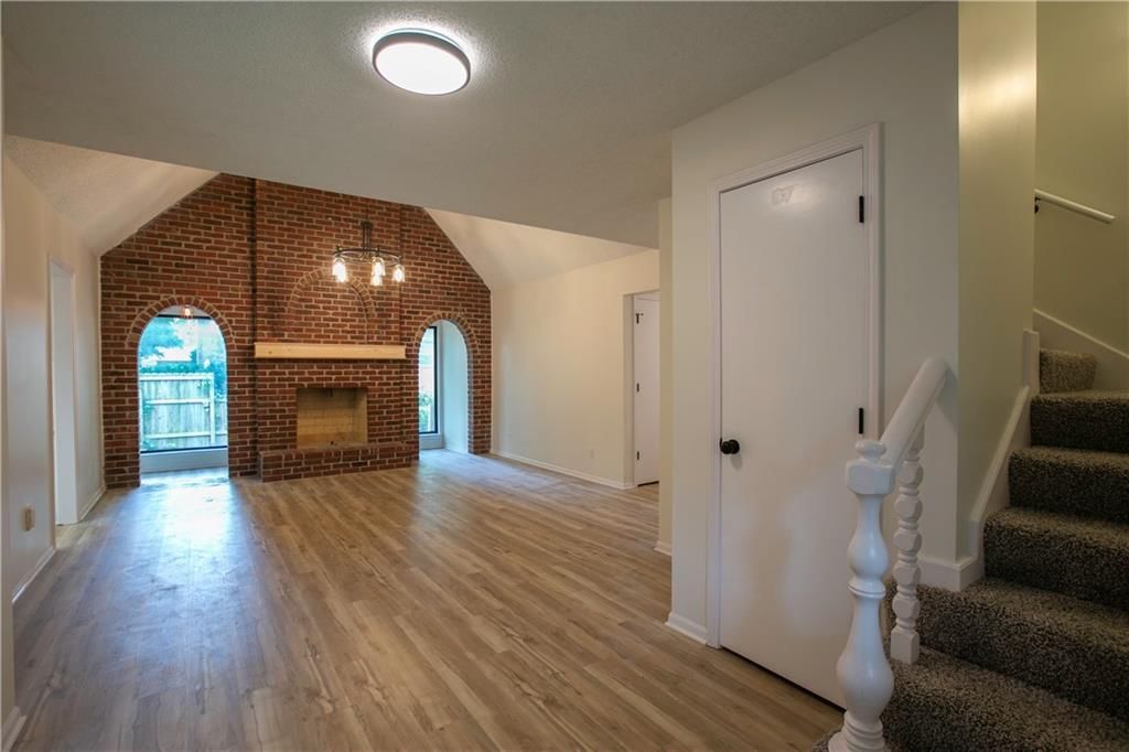 115 N PARK Drive — photo 6