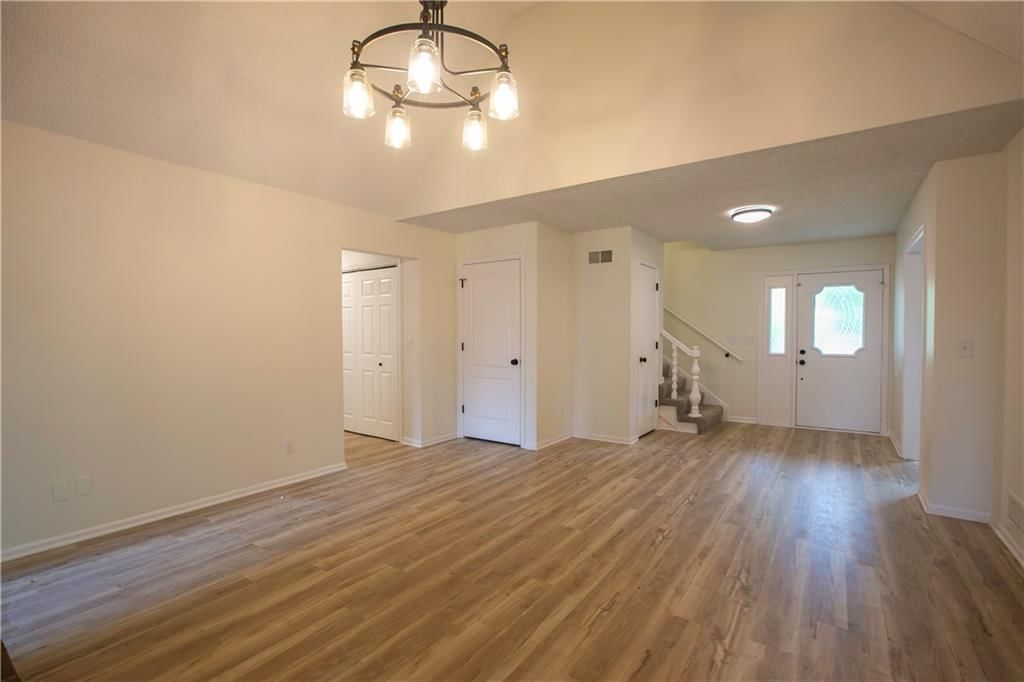 115 N PARK Drive — photo 8