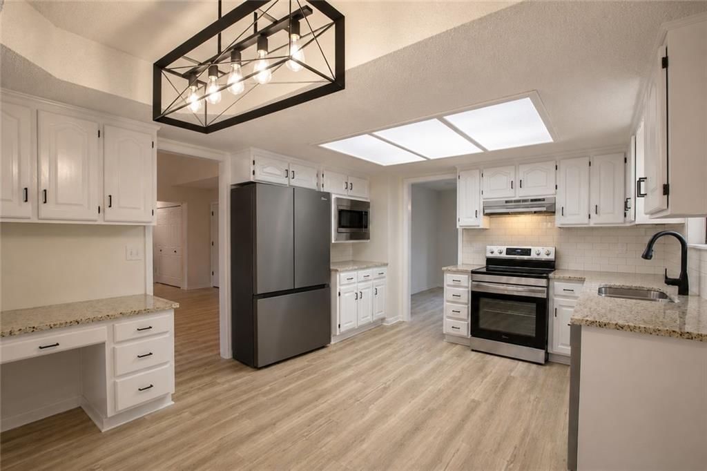 115 N PARK Drive — photo 12