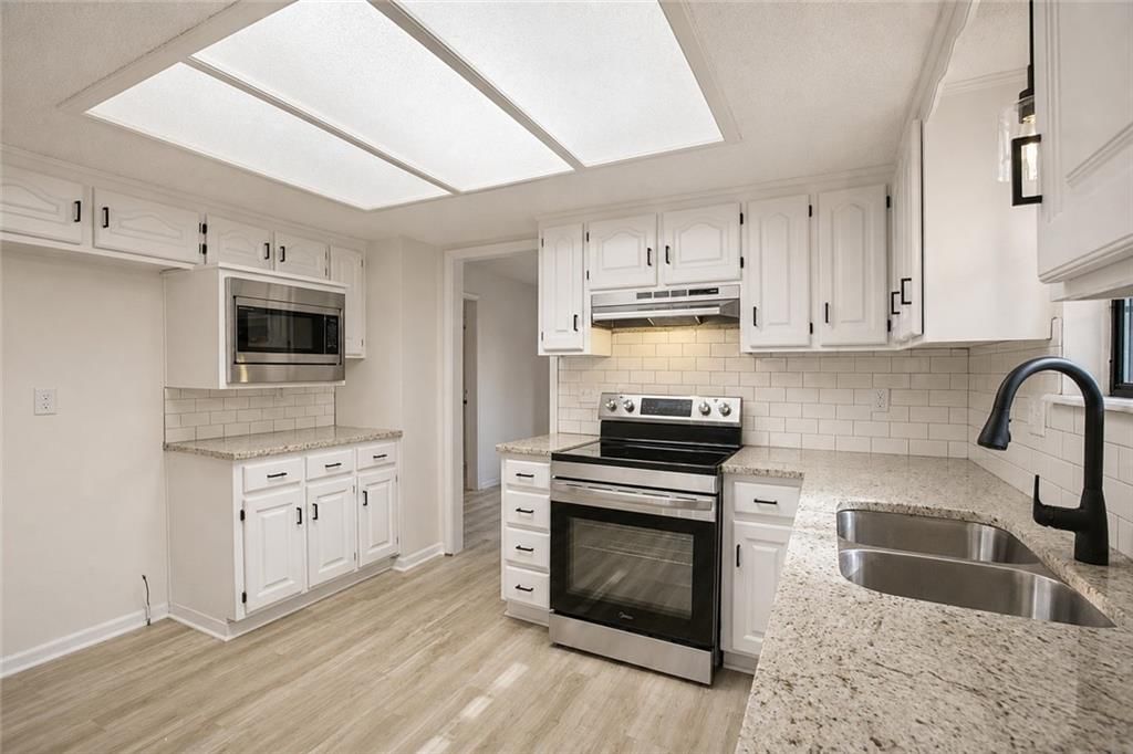 115 N PARK Drive — photo 17