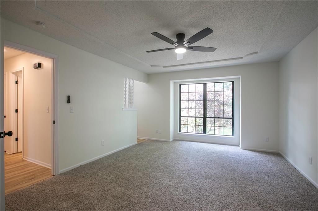 115 N PARK Drive — photo 24