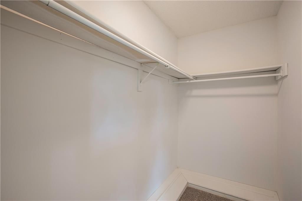 115 N PARK Drive — photo 30