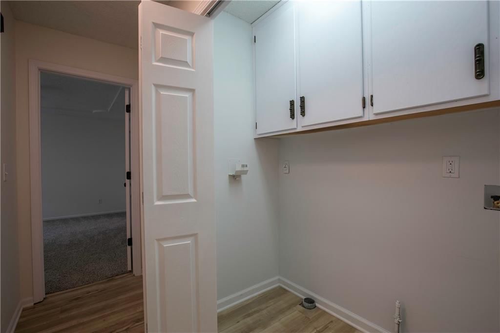 115 N PARK Drive — photo 33