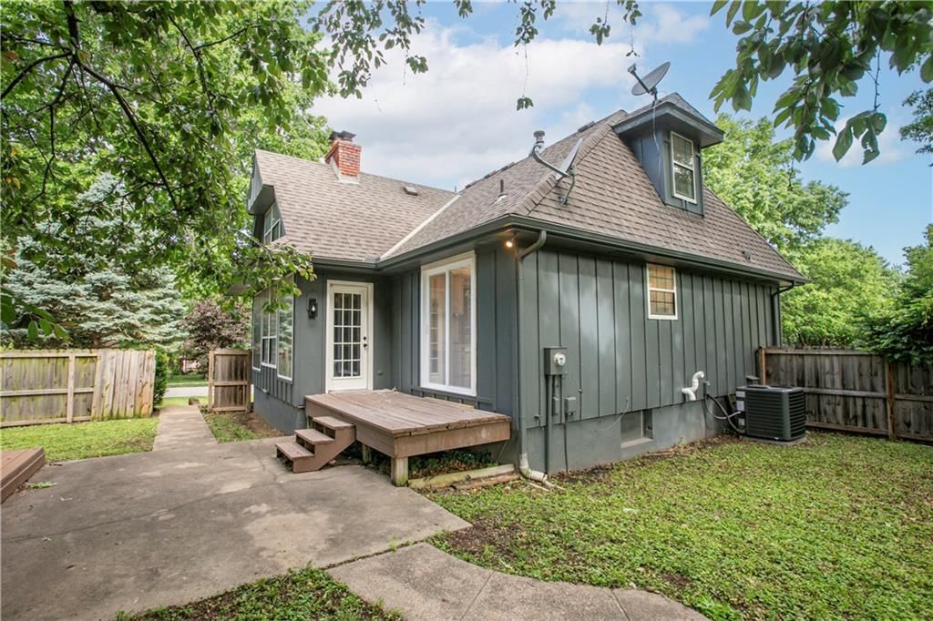 115 N PARK Drive — photo 45