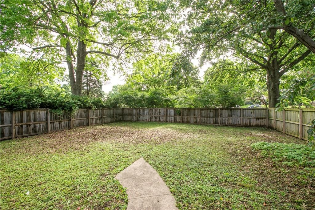 115 N PARK Drive — photo 46