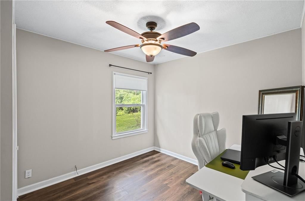9022 Grand Avenue — photo 13