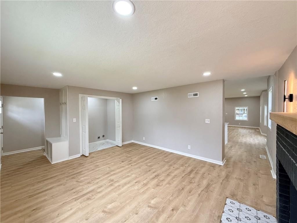 2610 Sacramento Street — photo 13