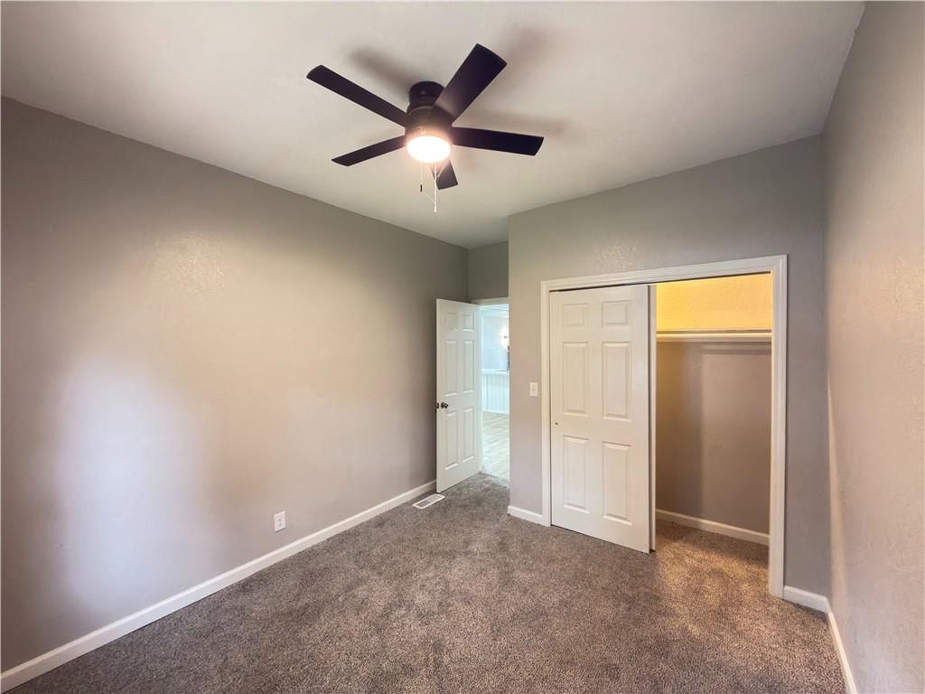2610 Sacramento Street — photo 20