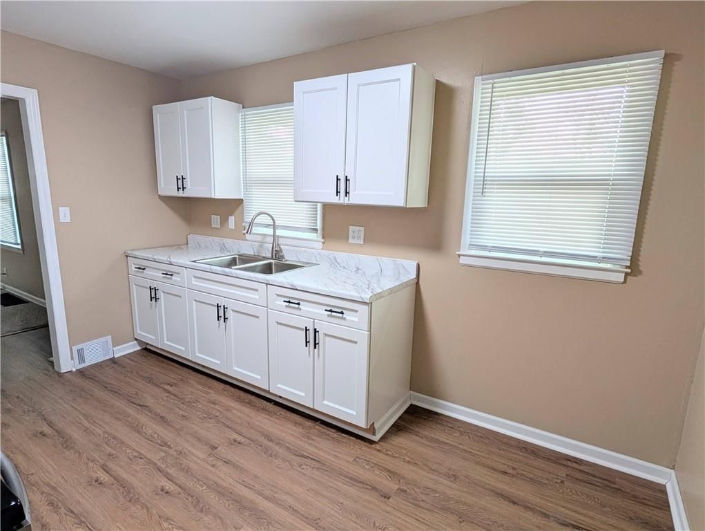 3012 S Hedges Avenue — photo 6