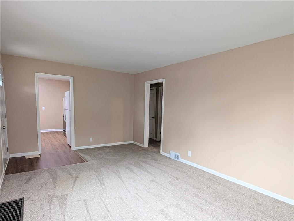3012 S Hedges Avenue — photo 10