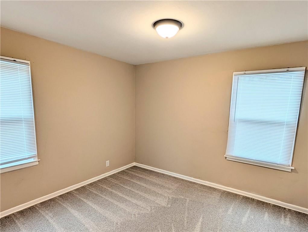 3012 S Hedges Avenue — photo 12