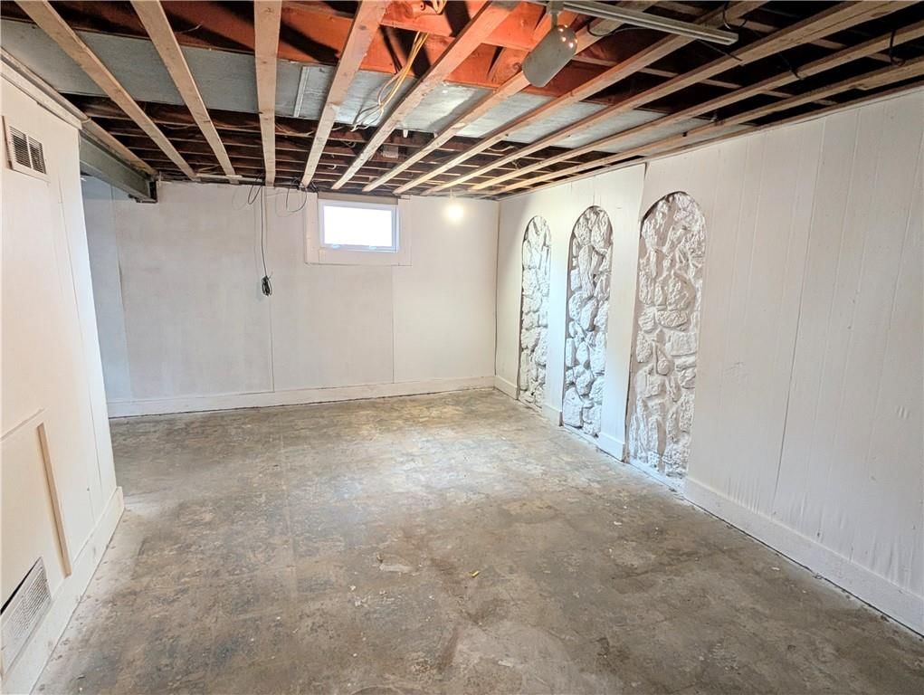 3012 S Hedges Avenue — photo 19