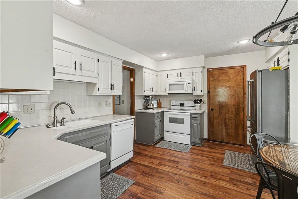 6906 N Flora Avenue — photo 8