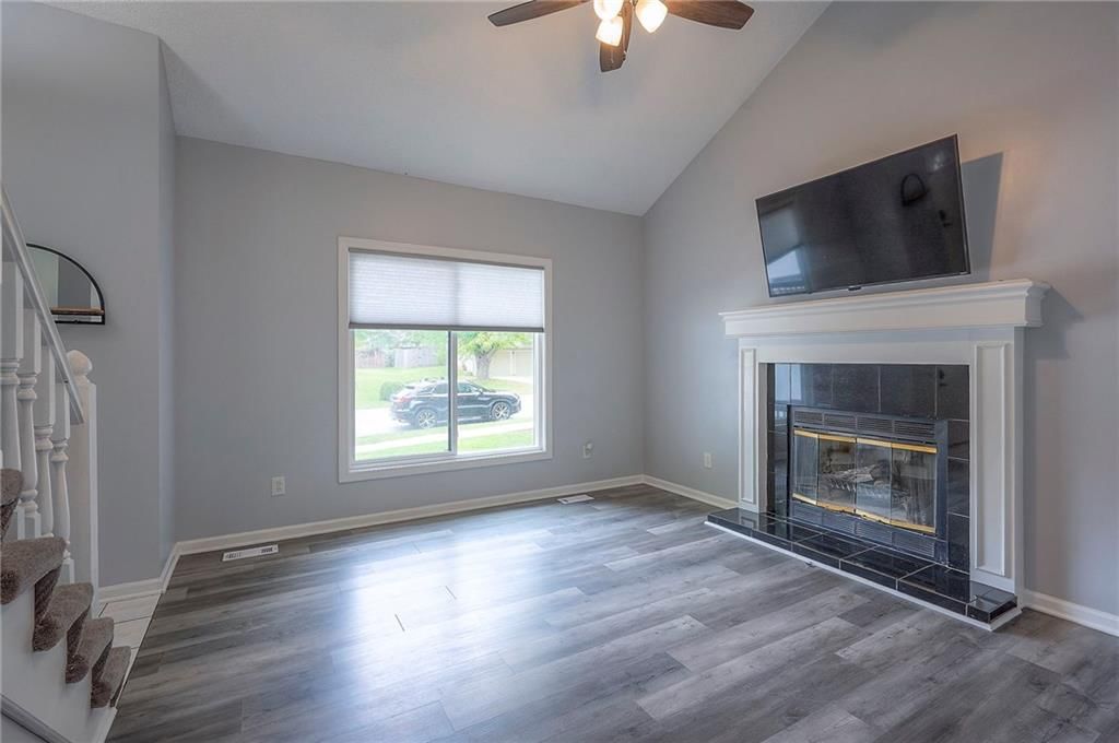 1032 NE Bristol Drive — photo 11