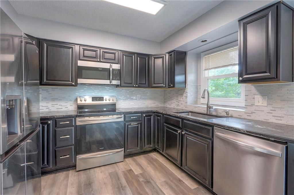 1032 NE Bristol Drive — photo 18
